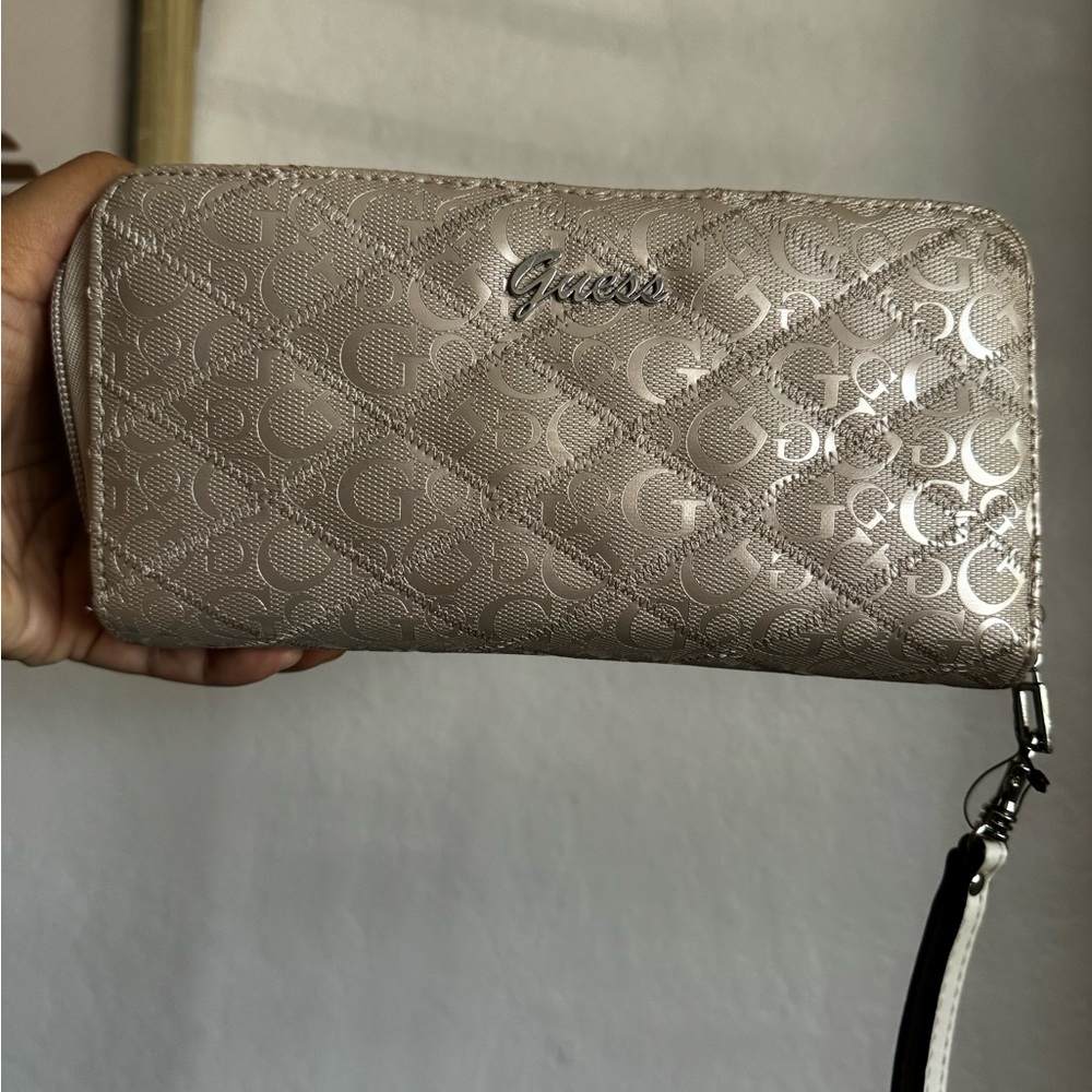 Guess purse
